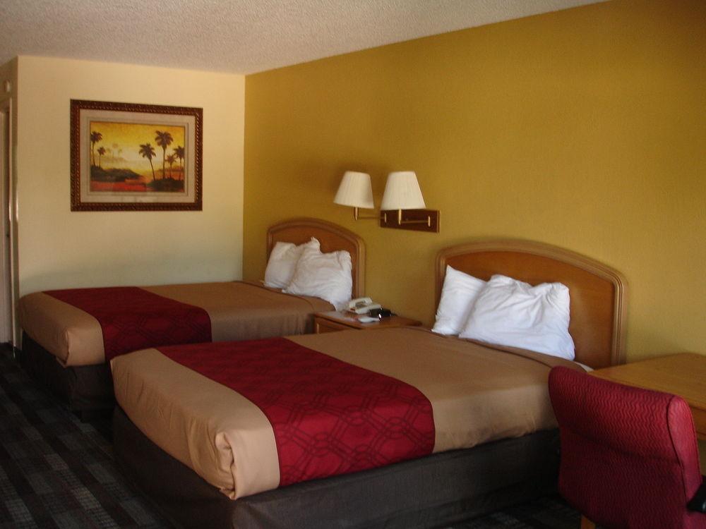 Jax Airport Hotel Jacksonville Exterior photo
